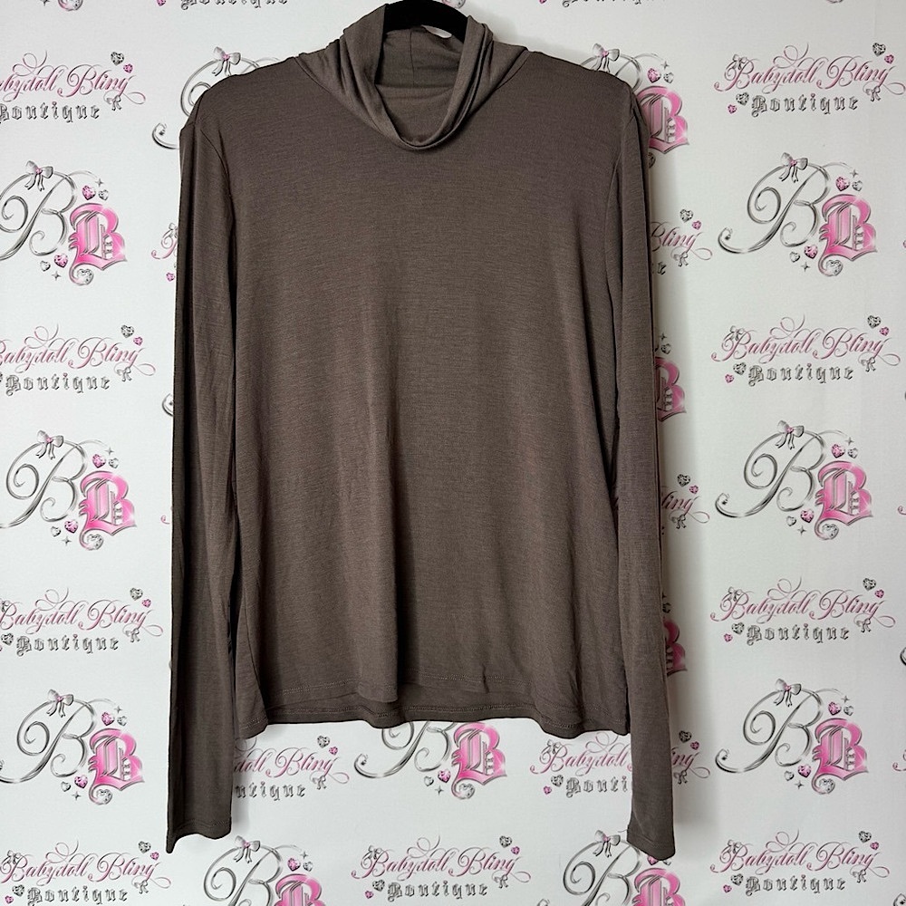H&M turtleneck brown long sleeve shirt cowl neck style